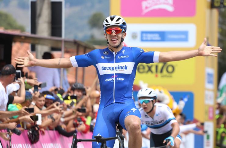 Victoria y liderato para Alvarito Hodge Hodge