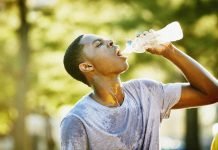 Tomar agua fría cuando corres ¿puede provocar un desmayo? Cierto o Falso Tomar agua fría después de correr puede provocar un desmayo