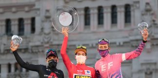 Richard Carapaz recibido con honores en Ecuador
